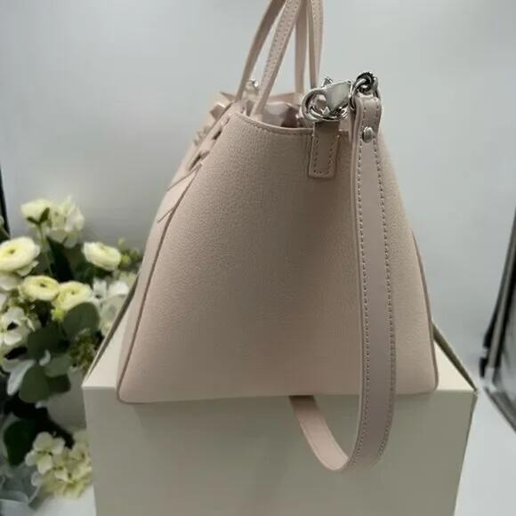 Women’s Christian Louboutin, cabachick tote bag, removable shoulder strap - Picture 10 of 10